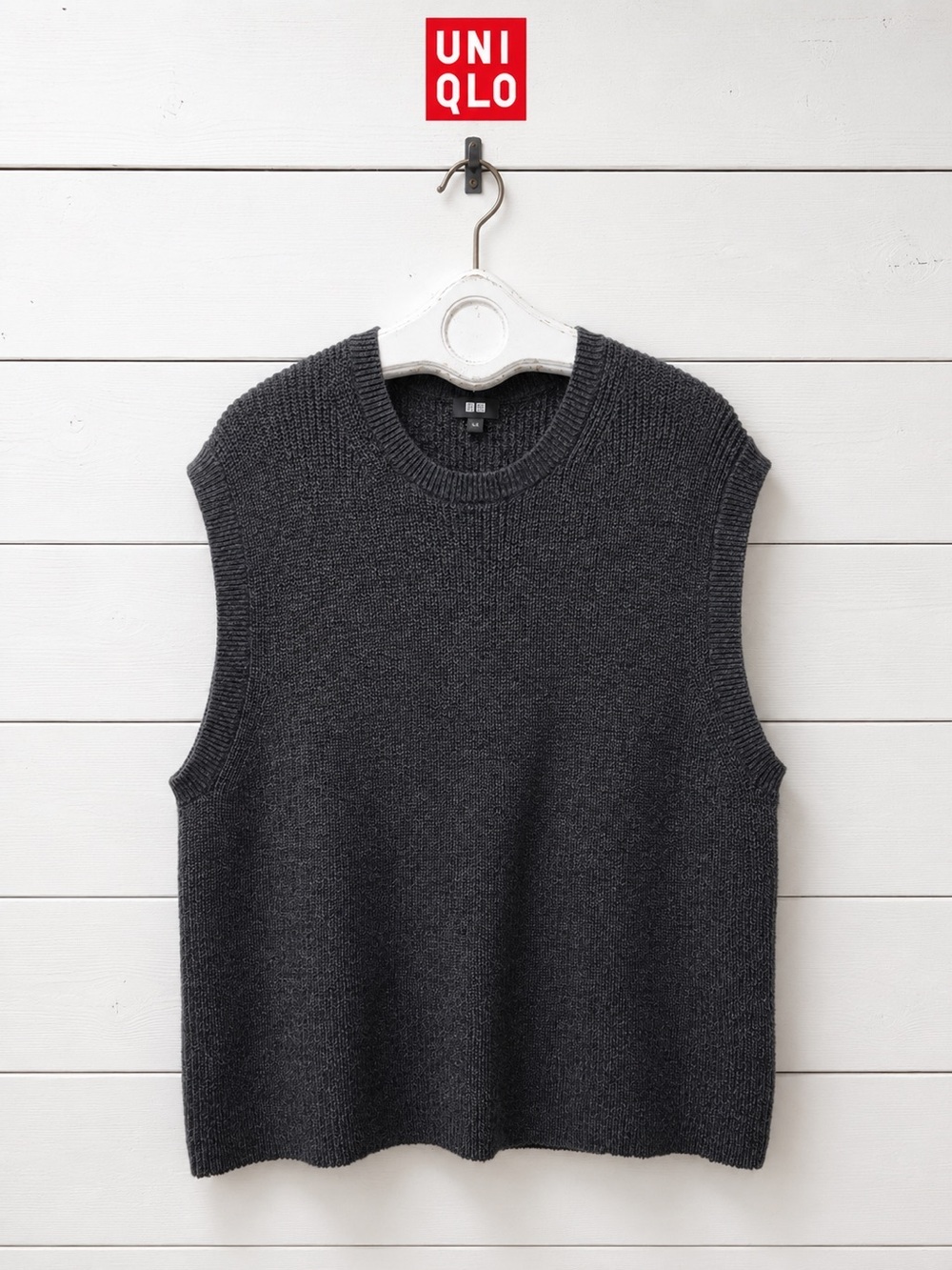Uniqlo Dark Charcoal Knit Sweater Vest – Unisex – Size L